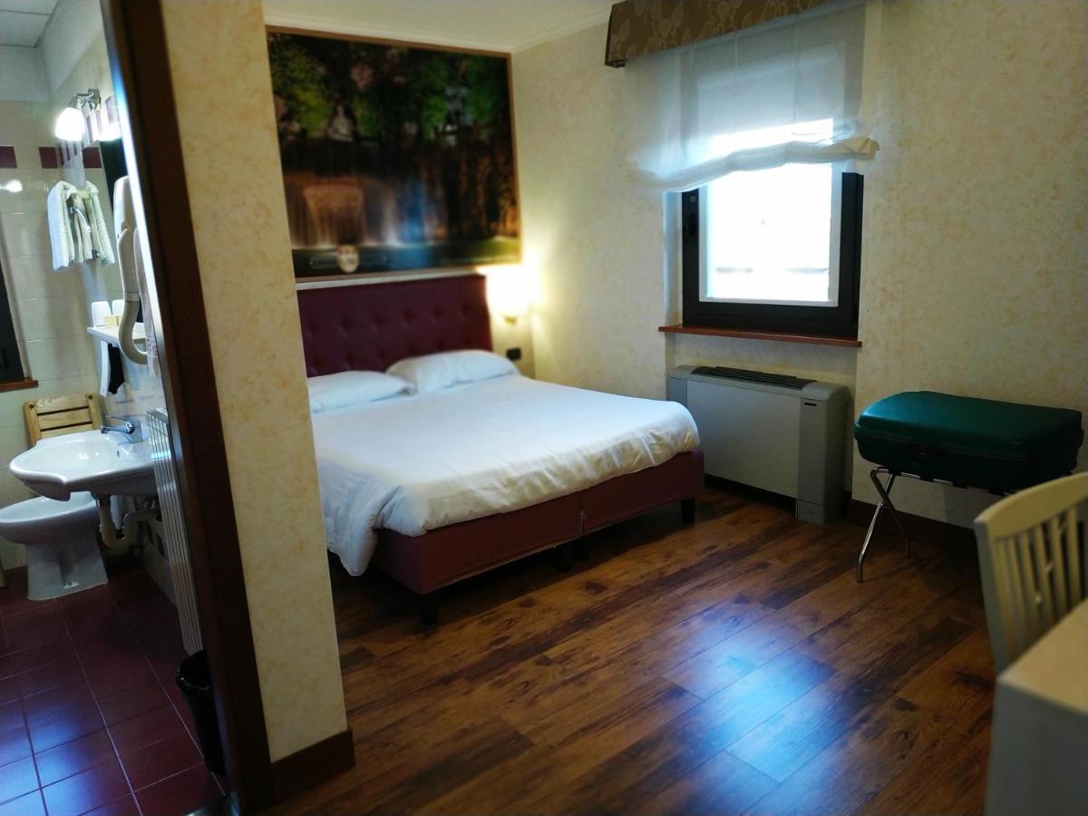 Hotel Aurora Wellness & Spa Тиволи-Терме Экстерьер фото