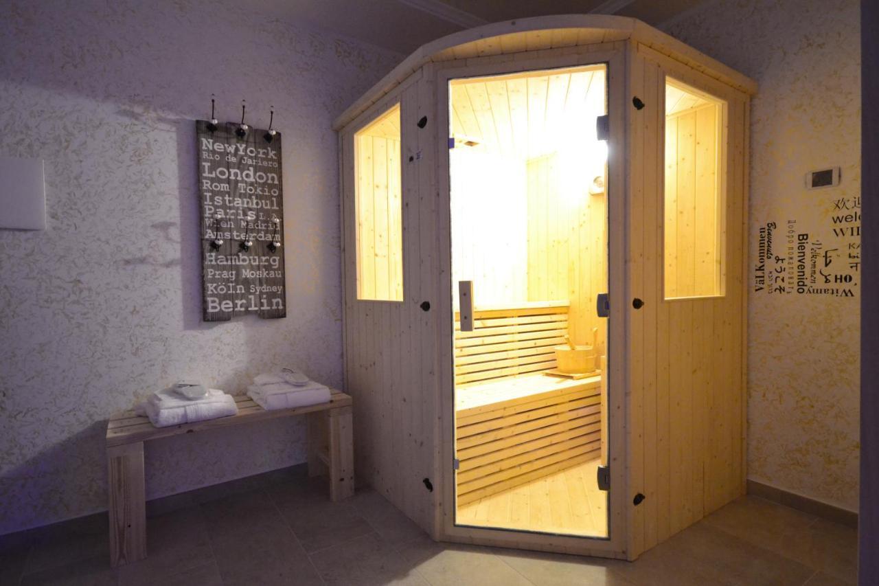 Hotel Aurora Wellness & Spa Тиволи-Терме Экстерьер фото